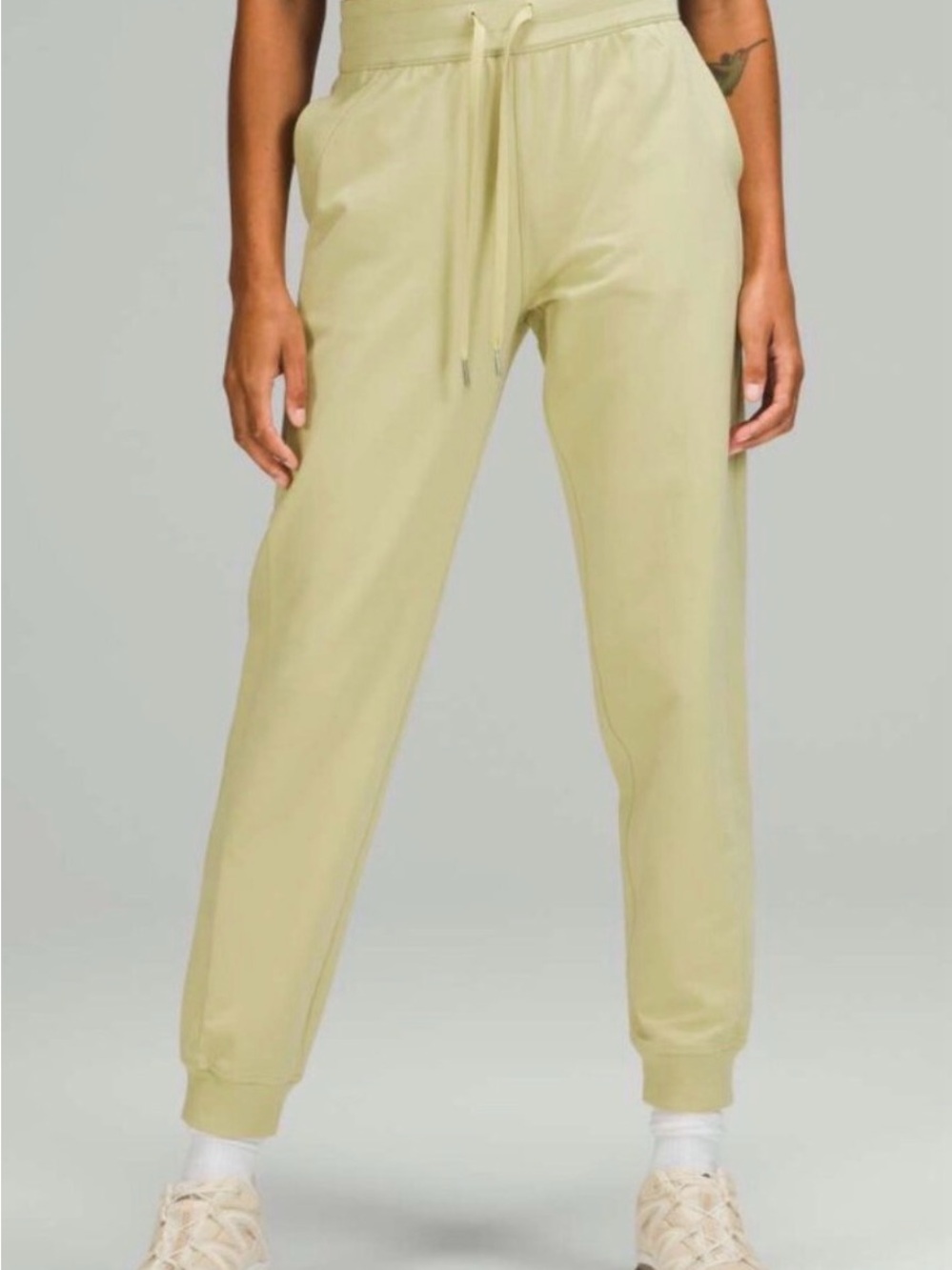 Lululemon High Rise Scuba Joggers 12